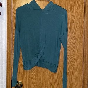 Long sleeve blouse w/hood